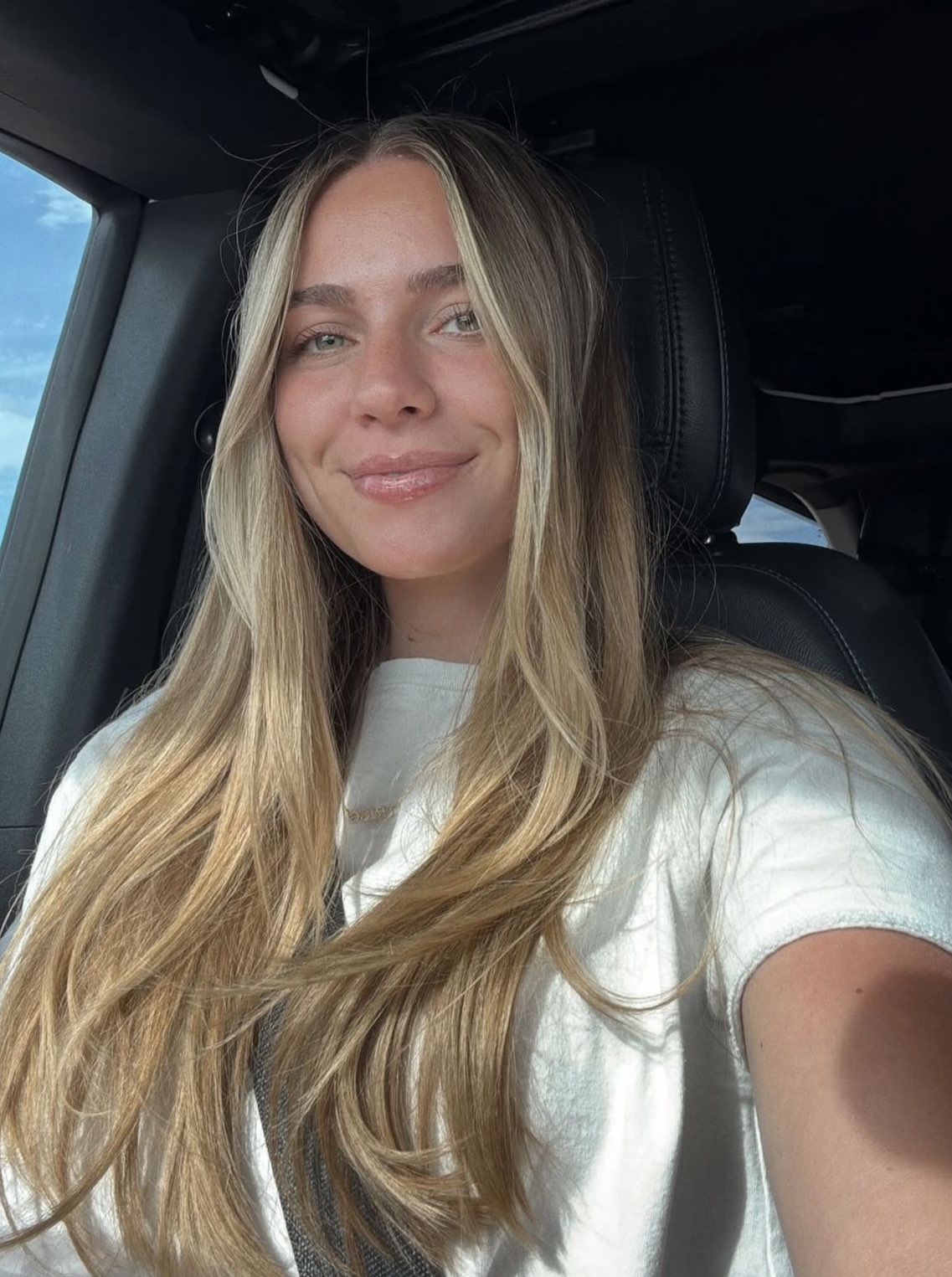 Tiktoker, Emilie Kiser, outed for “guilt tripping” brand for partnership, one day before loss of son.
