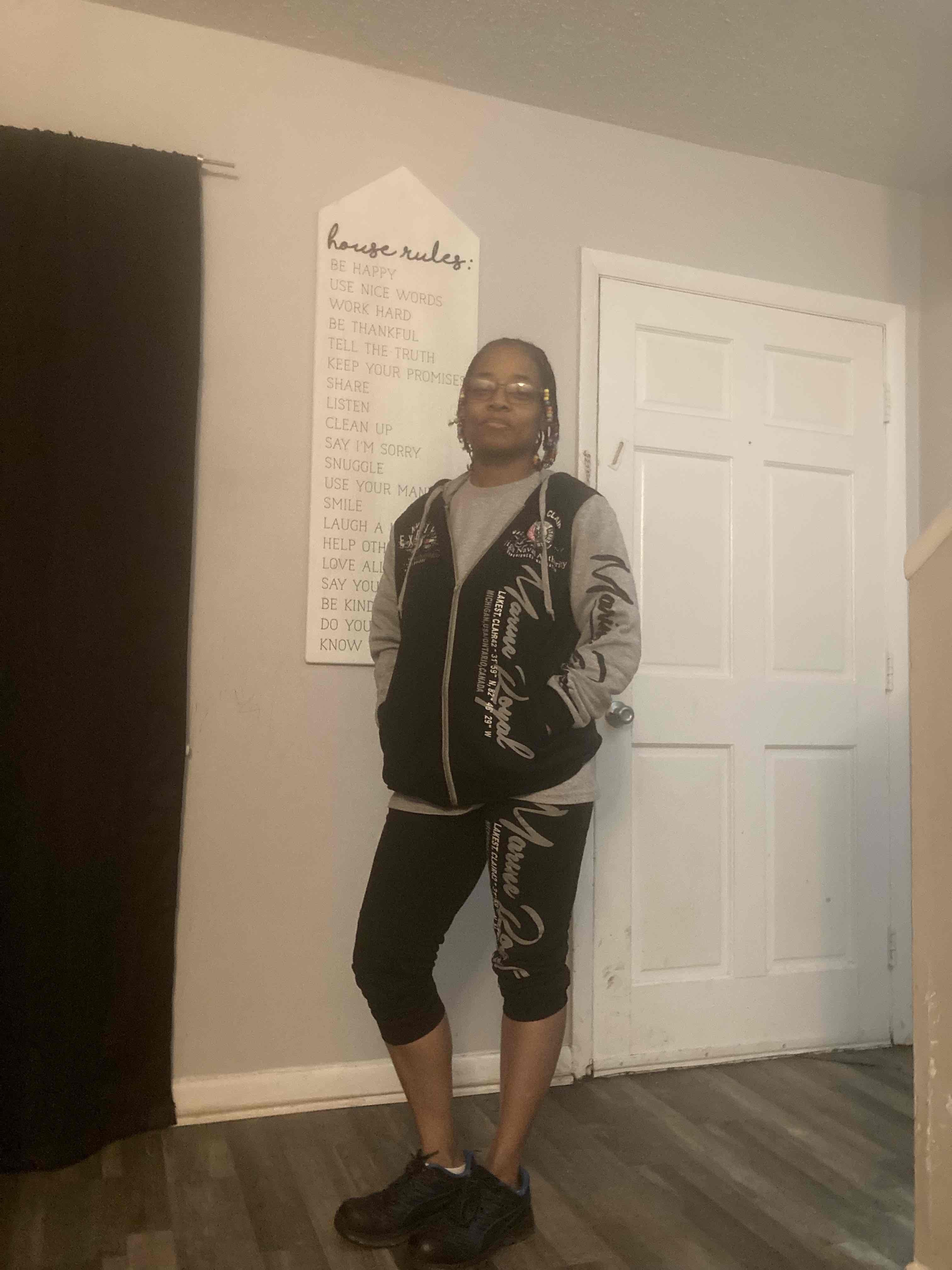 Casual Me: Tawana Taylor, wearing A black and Grey two piece sweat suit set. Tawana, likes wearing clothes in which that are very comfortable and nice style. This two piece set was customized exactly as Seen.