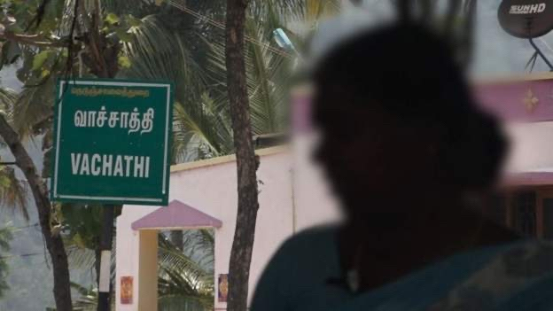 तमिलनाडु: मद्रास हाईकोर्ट ने 215 लोगों को दोषी ठहराने का फ़ैसला बरकरार रखा है।